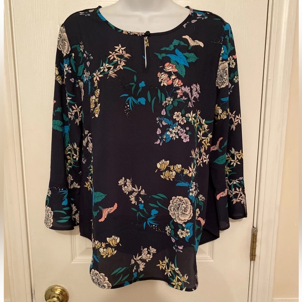 Van Heusen Women's Floral Blouse Size XS Petite NWT